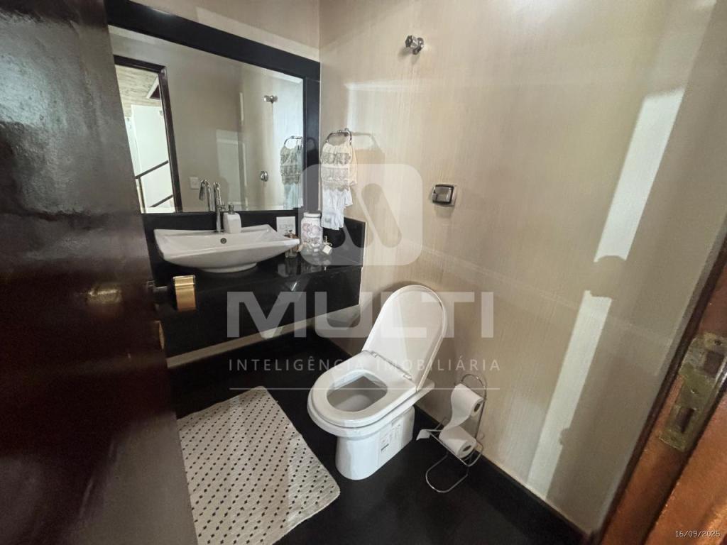 Casa à venda com 6 quartos, 600m² - Foto 16