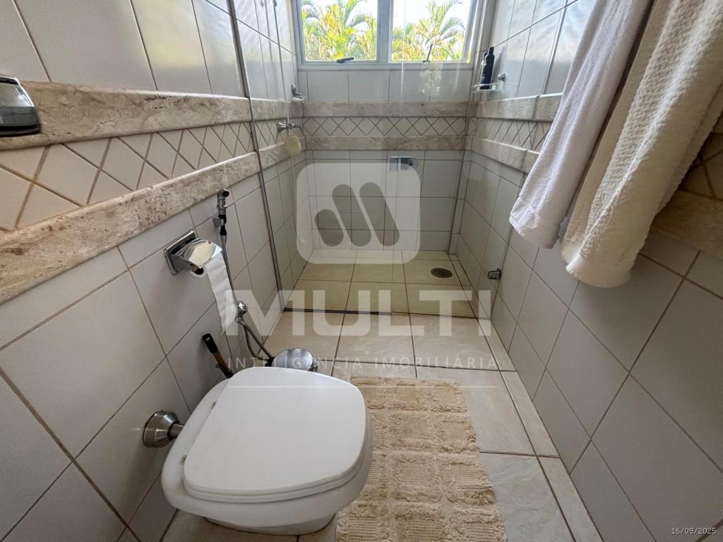 Casa à venda com 6 quartos, 600m² - Foto 24