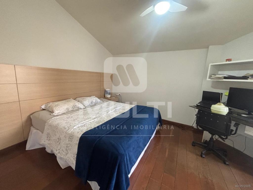 Casa à venda com 6 quartos, 600m² - Foto 26