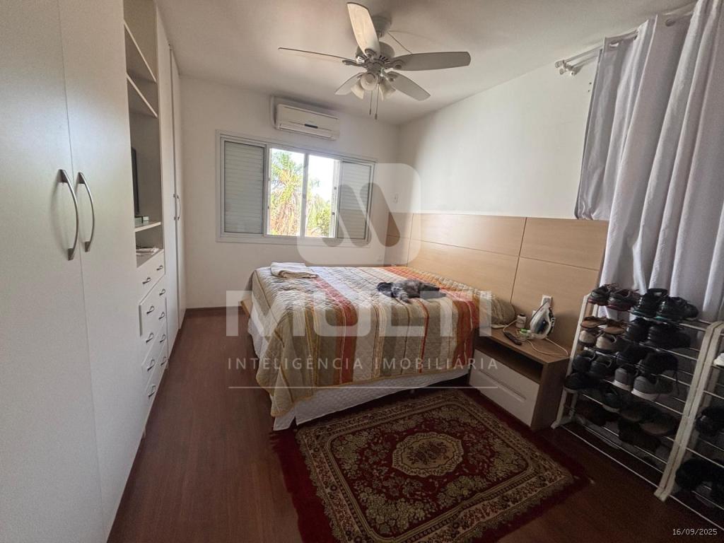 Casa à venda com 6 quartos, 600m² - Foto 37