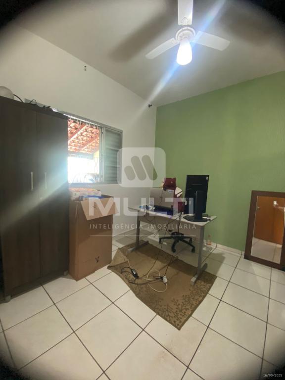 Casa, 3 quartos, 200 m² - Foto 1