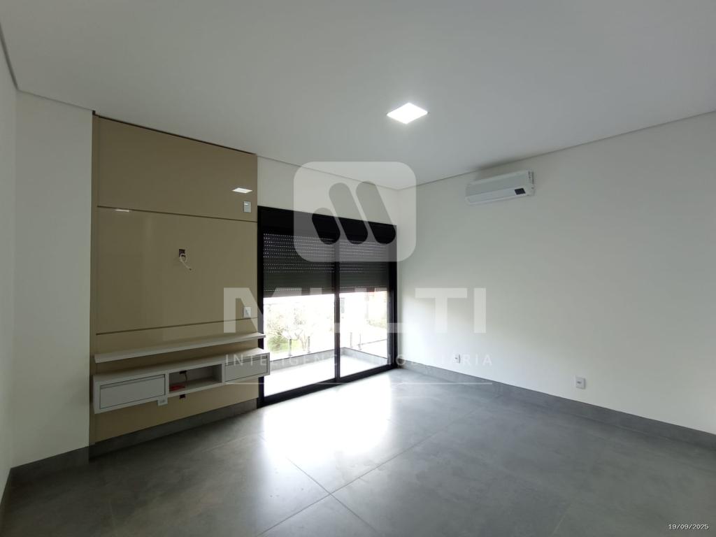Casa de Condomínio à venda com 3 quartos, 320m² - Foto 4
