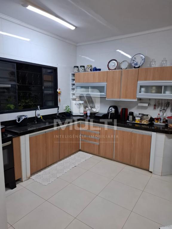 Casa, 3 quartos, 300 m² - Foto 20