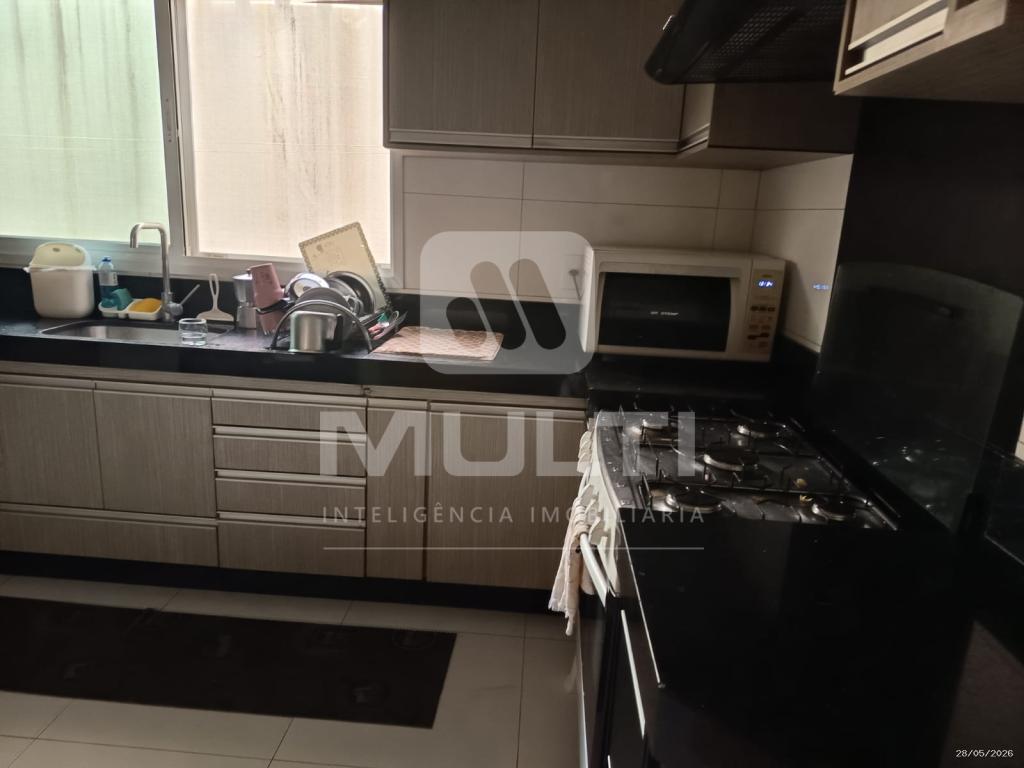 Casa, 3 quartos, 240 m² - Foto 4