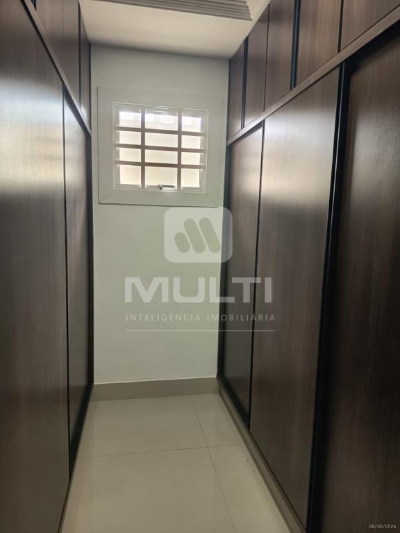 Casa, 3 quartos, 240 m² - Foto 9