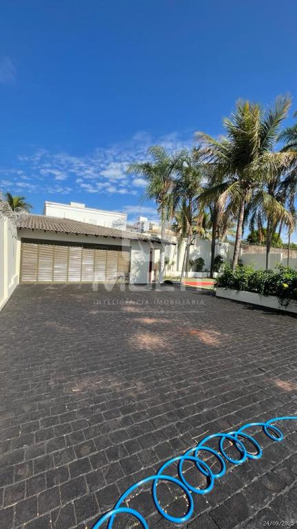 Casa, 6 quartos, 400 m² - Foto 1