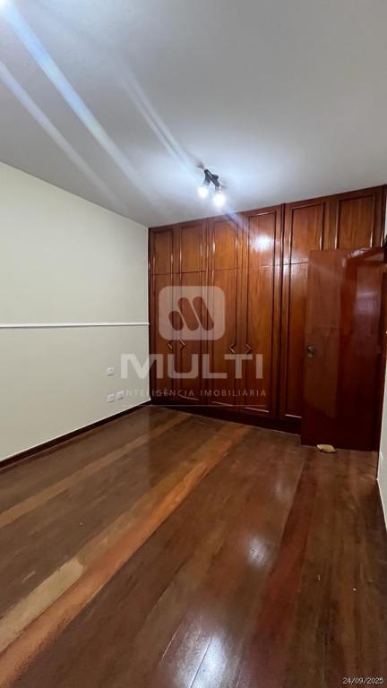 Casa, 6 quartos, 400 m² - Foto 17