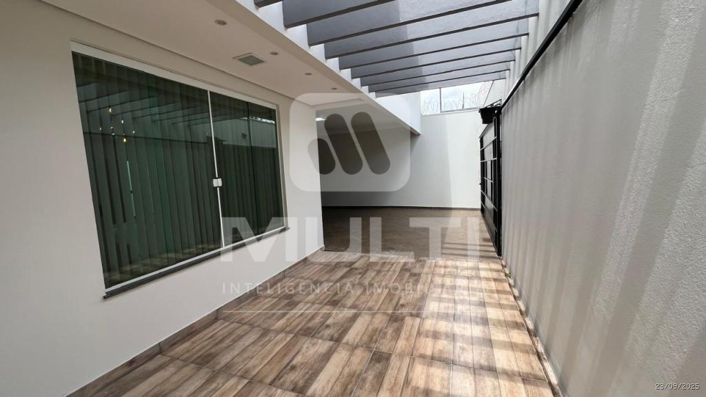 Casa à venda com 3 quartos, 180m² - Foto 5