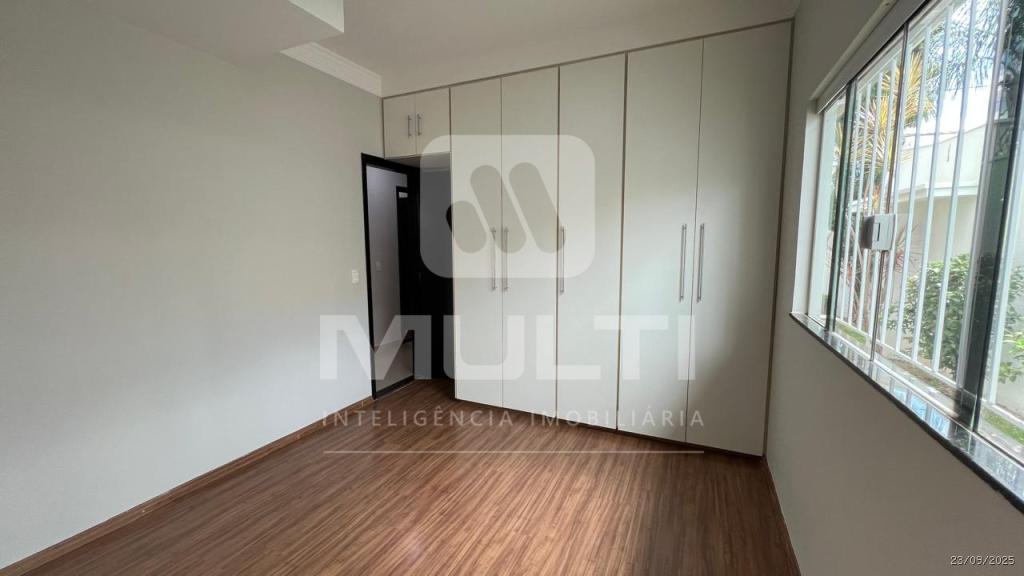 Casa à venda com 3 quartos, 180m² - Foto 19