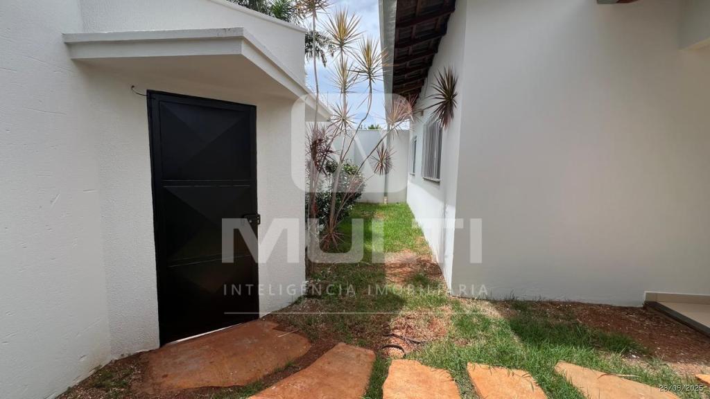 Casa à venda com 3 quartos, 180m² - Foto 23
