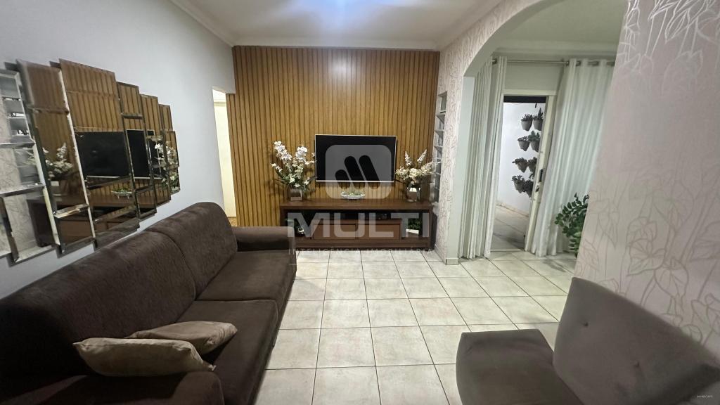 Casa, 3 quartos, 197 m² - Foto 1