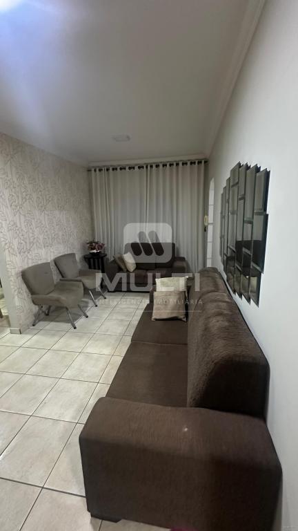 Casa, 3 quartos, 197 m² - Foto 2