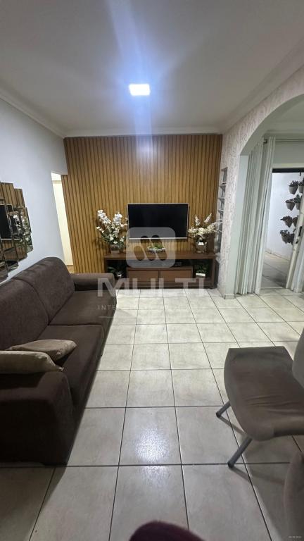 Casa, 3 quartos, 197 m² - Foto 4