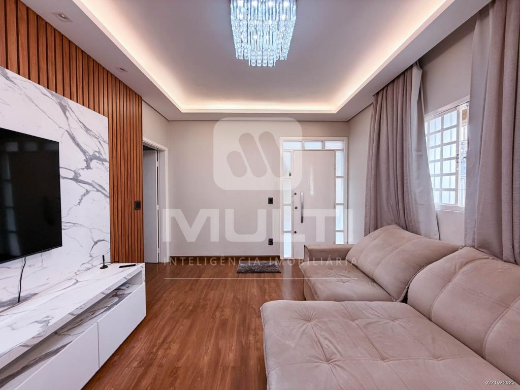 Casa, 4 quartos, 230 m² - Foto 2