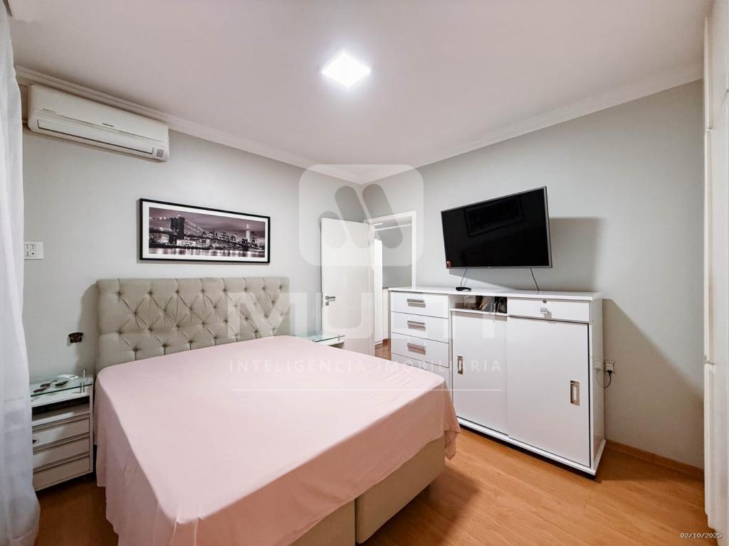 Casa, 4 quartos, 230 m² - Foto 8