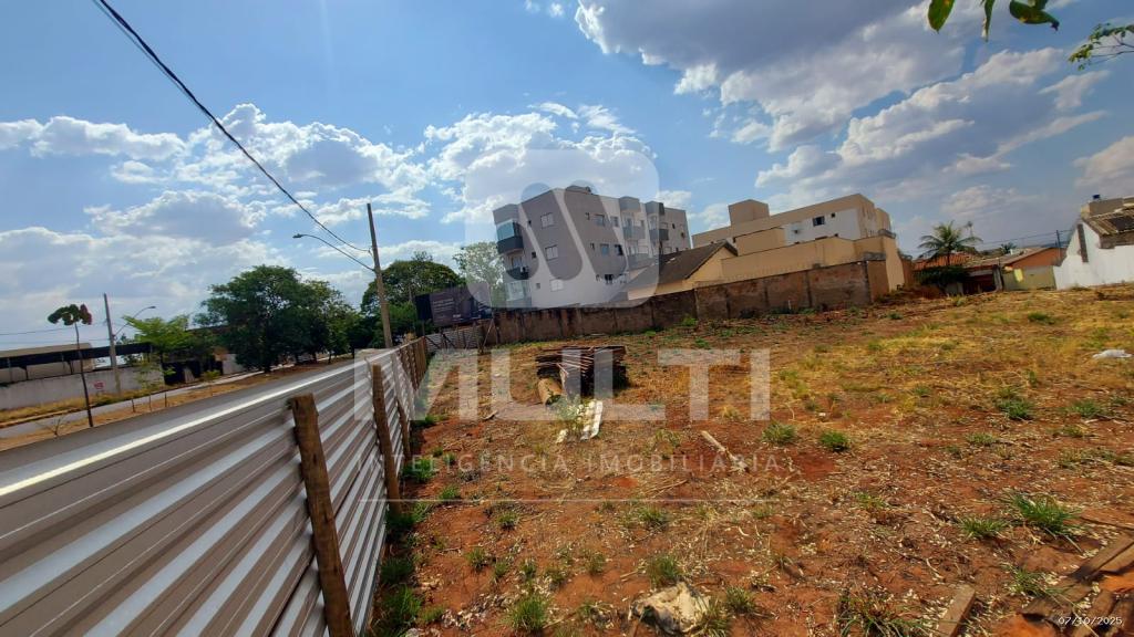 Loteamento e Condomínio - Foto 1