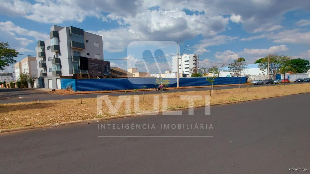 Loteamento e Condomínio - Foto 3