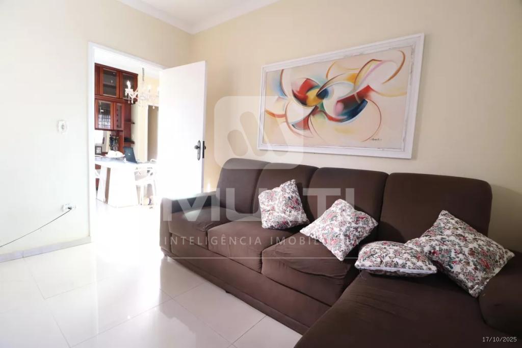 Casa, 3 quartos, 237 m² - Foto 3