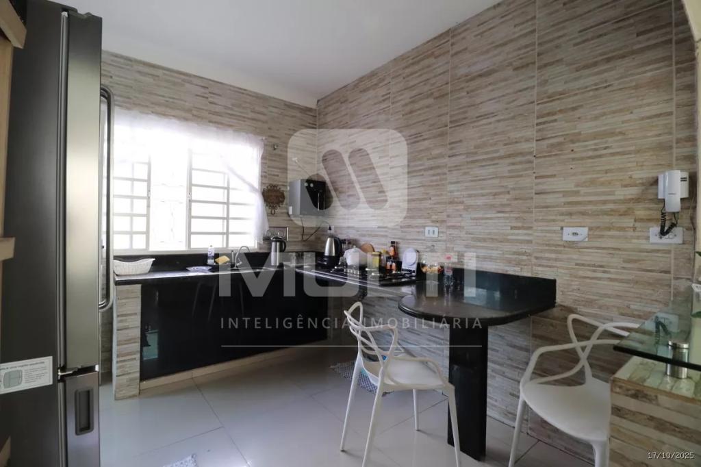 Casa, 3 quartos, 237 m² - Foto 10