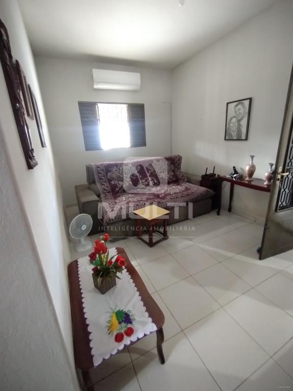 Casa, 3 quartos, 70 m² - Foto 2