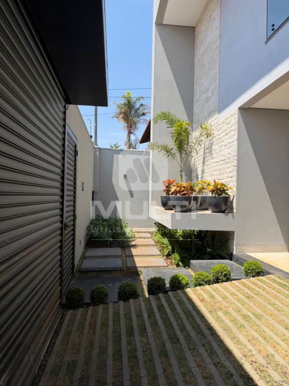 Casa, 3 quartos, 325 m² - Foto 3