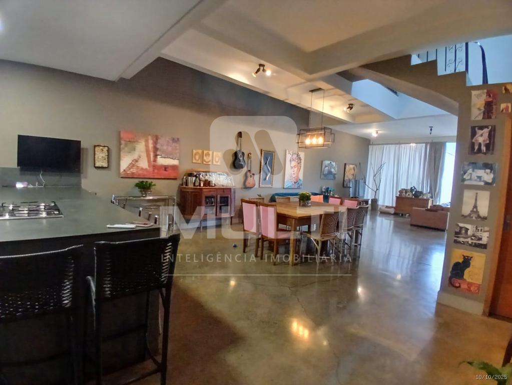 Casa, 4 quartos, 250 m² - Foto 16