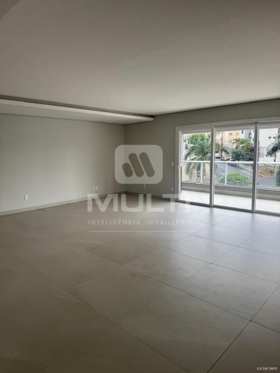 Apartamento, 3 quartos, 185 m² - Foto 2