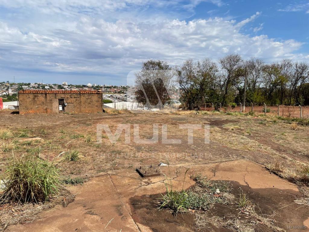 Loteamento e Condomínio - Foto 3