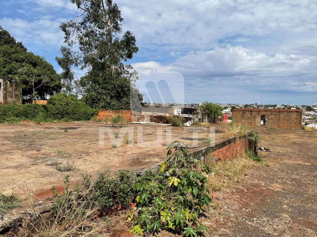 Loteamento e Condomínio - Foto 5