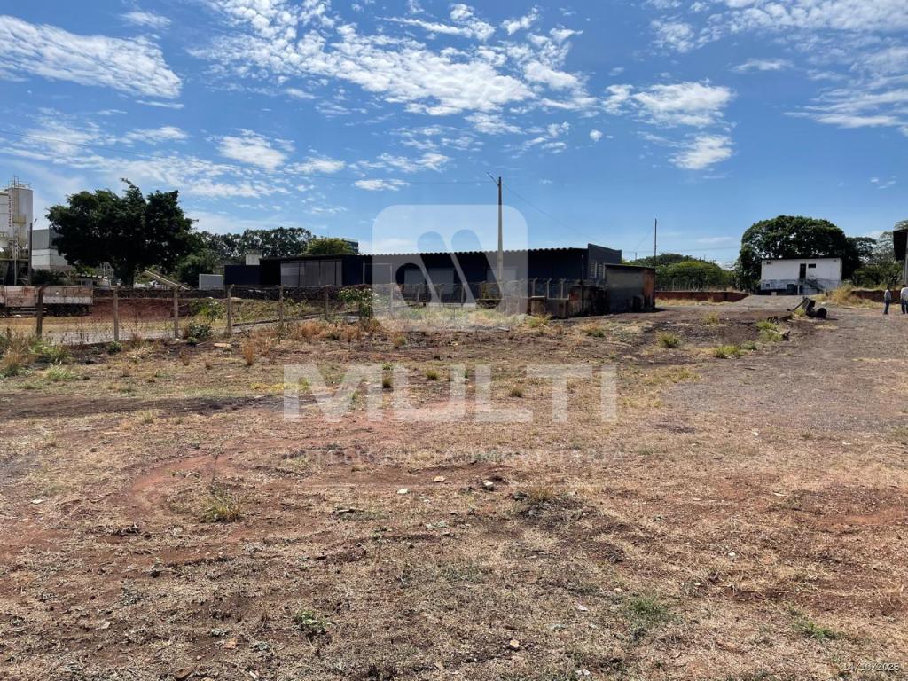 Loteamento e Condomínio - Foto 9