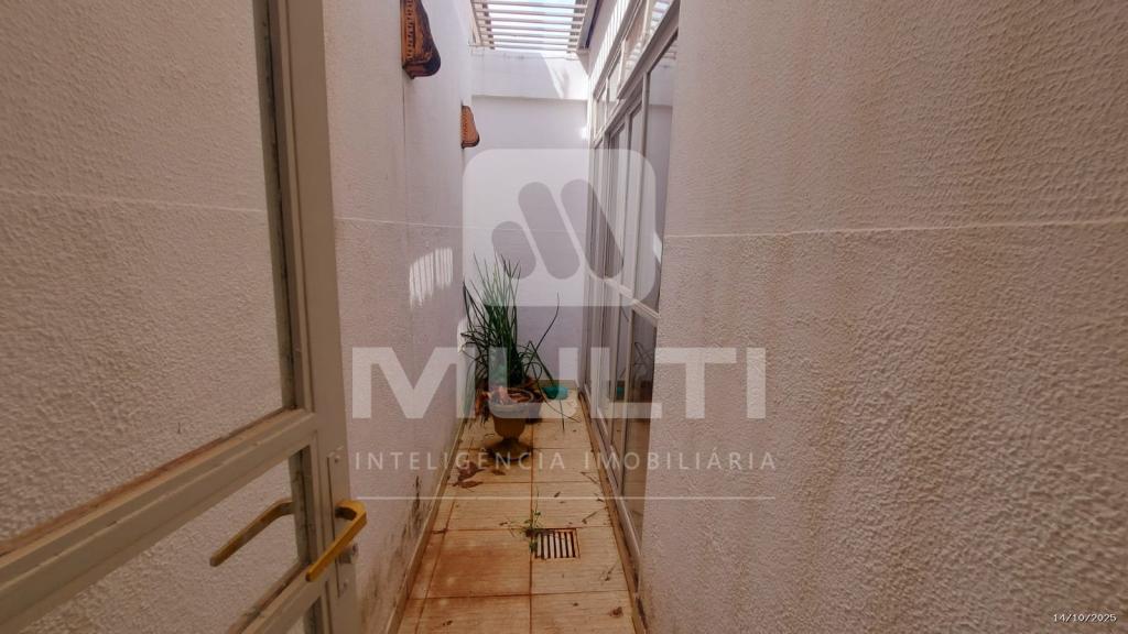 Casa, 3 quartos, 236 m² - Foto 7