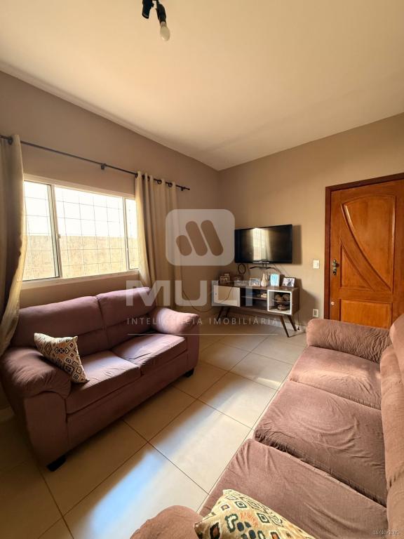 Casa, 3 quartos, 180 m² - Foto 1