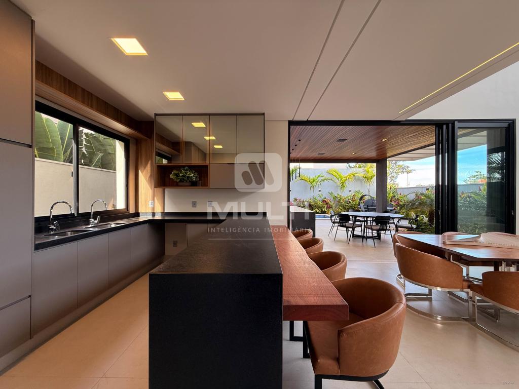 Casa, 4 quartos, 301 m² - Foto 28