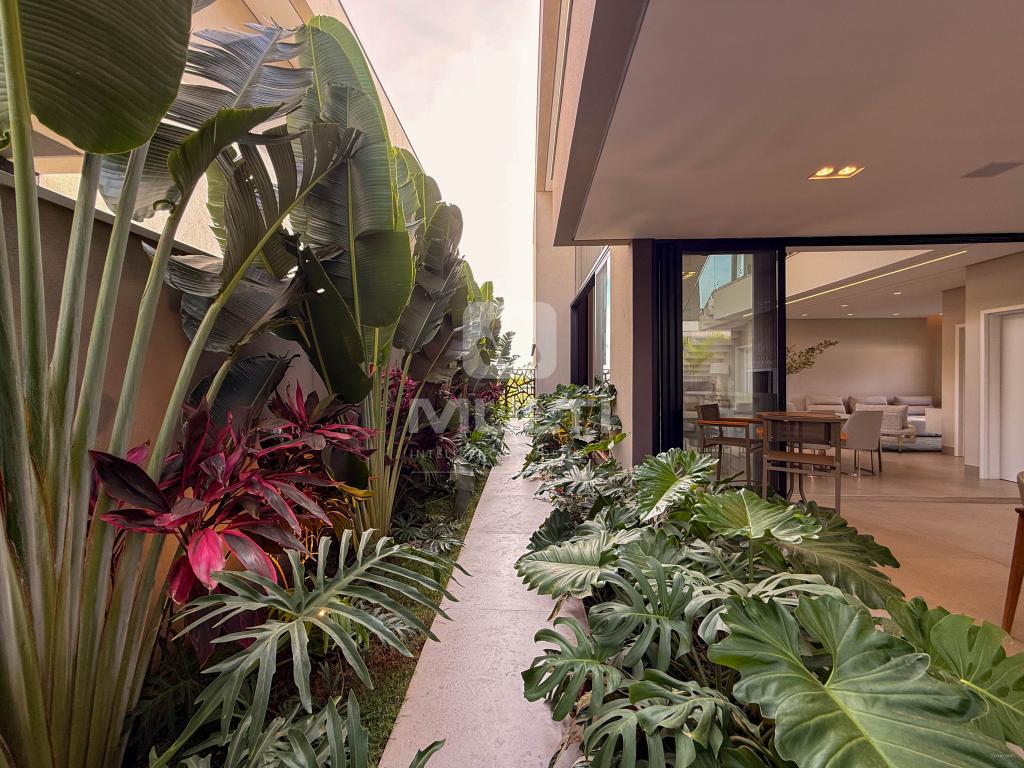 Casa, 4 quartos, 300 m² - Foto 29