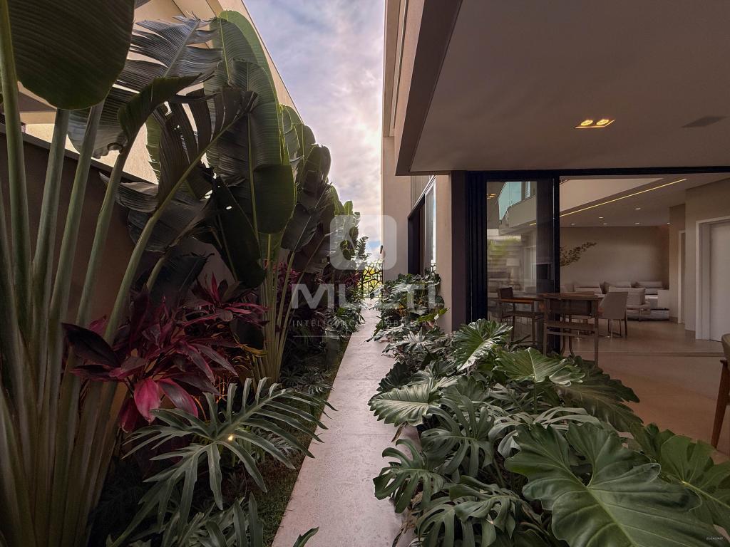 Casa, 4 quartos, 300 m² - Foto 30