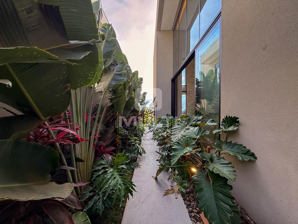 Casa, 4 quartos, 300 m² - Foto 37