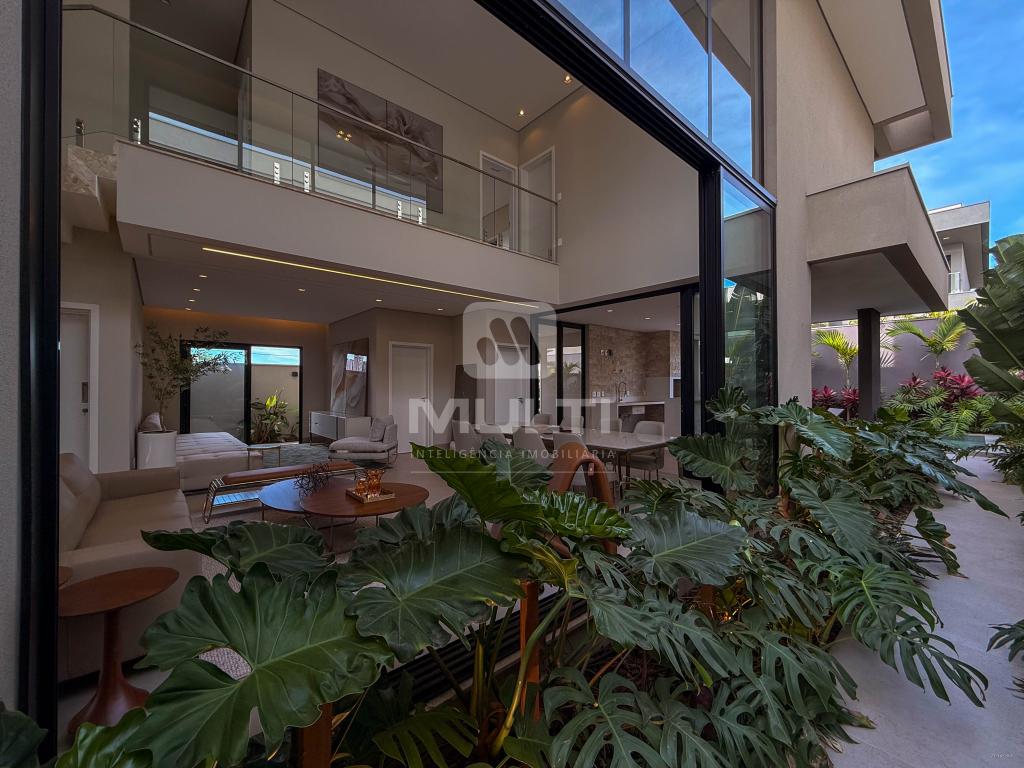 Casa, 4 quartos, 300 m² - Foto 46