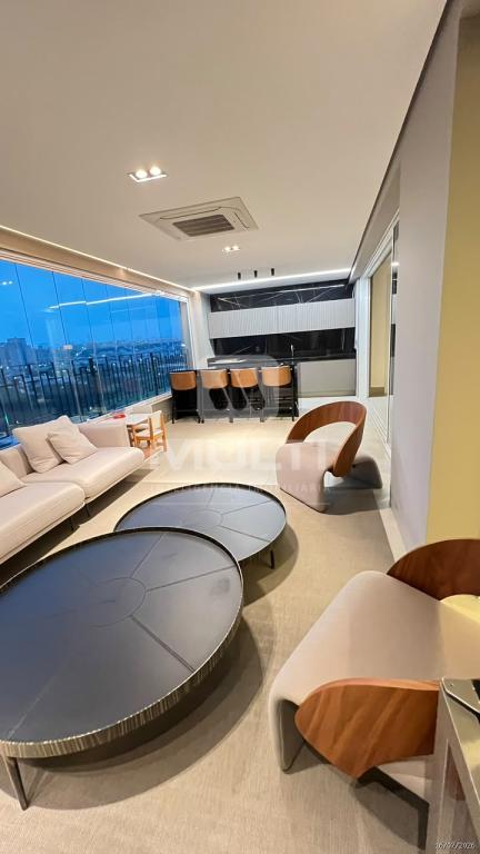 Apartamento, 3 quartos, 198 m² - Foto 2