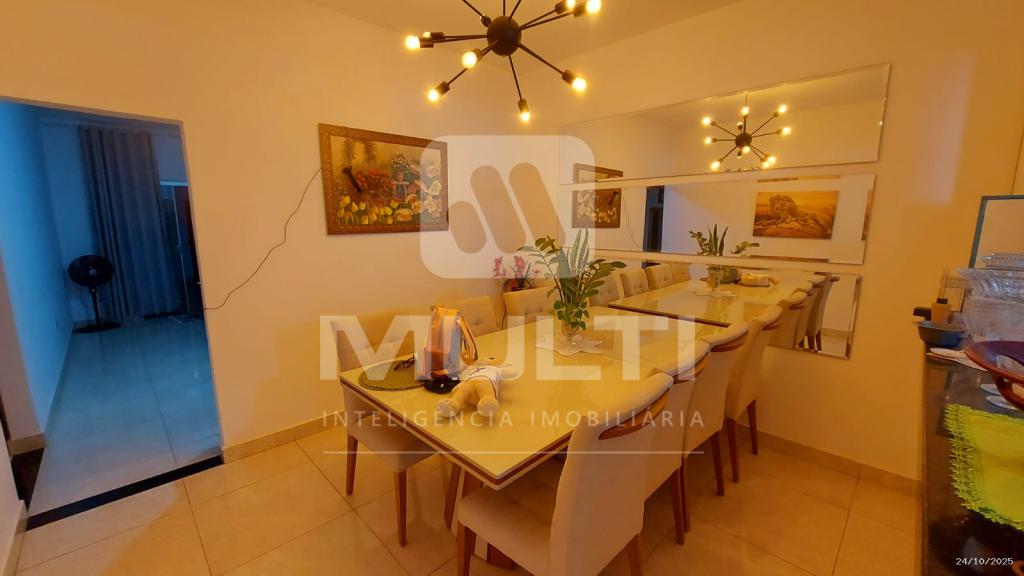 Casa, 3 quartos, 155 m² - Foto 1