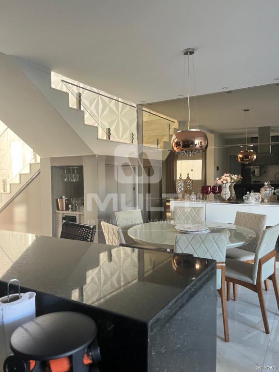 Casa, 3 quartos, 253 m² - Foto 4