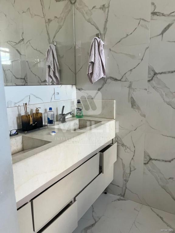 Casa, 3 quartos, 253 m² - Foto 18