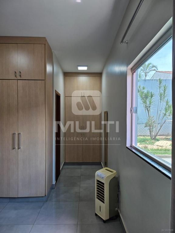 Casa, 4 quartos, 212 m² - Foto 4