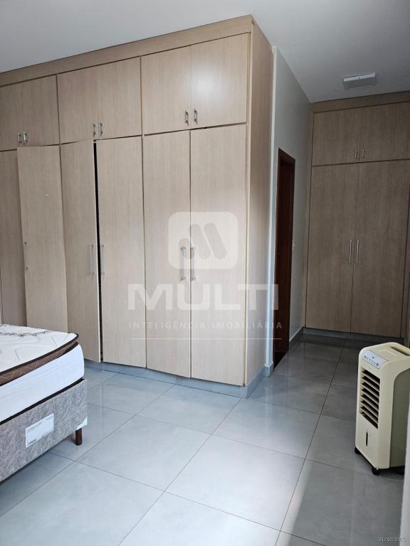 Casa, 4 quartos, 212 m² - Foto 22