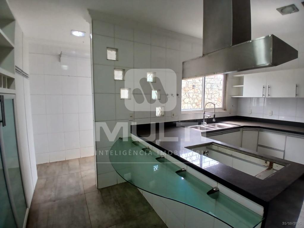 Casa, 3 quartos, 210 m² - Foto 33