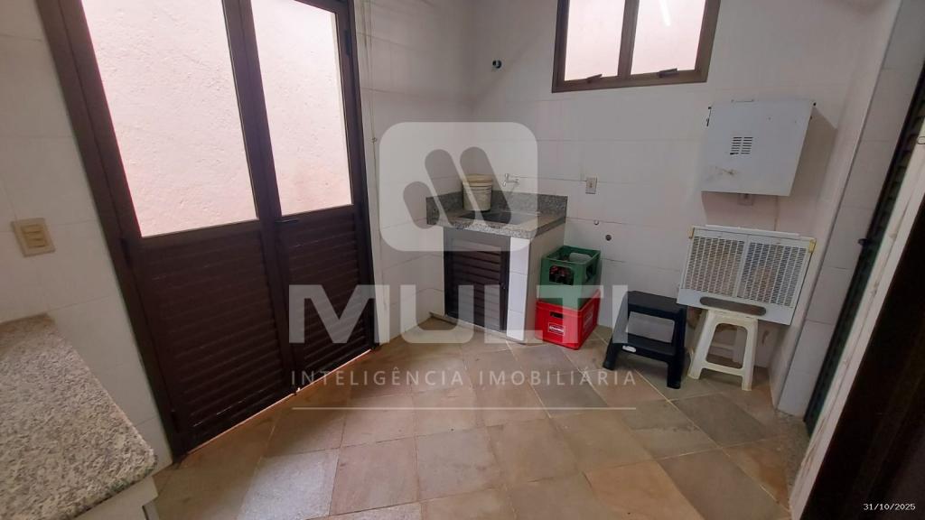 Casa, 3 quartos, 211 m² - Foto 12