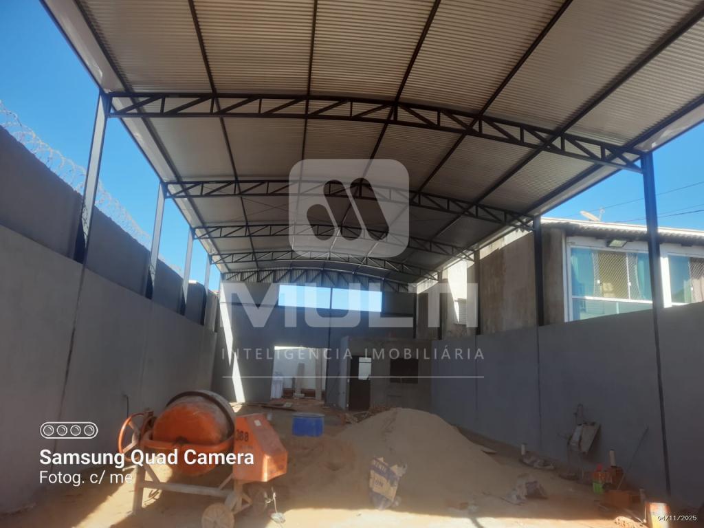 Casa, 1 quarto, 249 m² - Foto 1