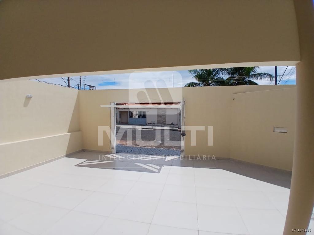 Casa, 3 quartos, 237 m² - Foto 2