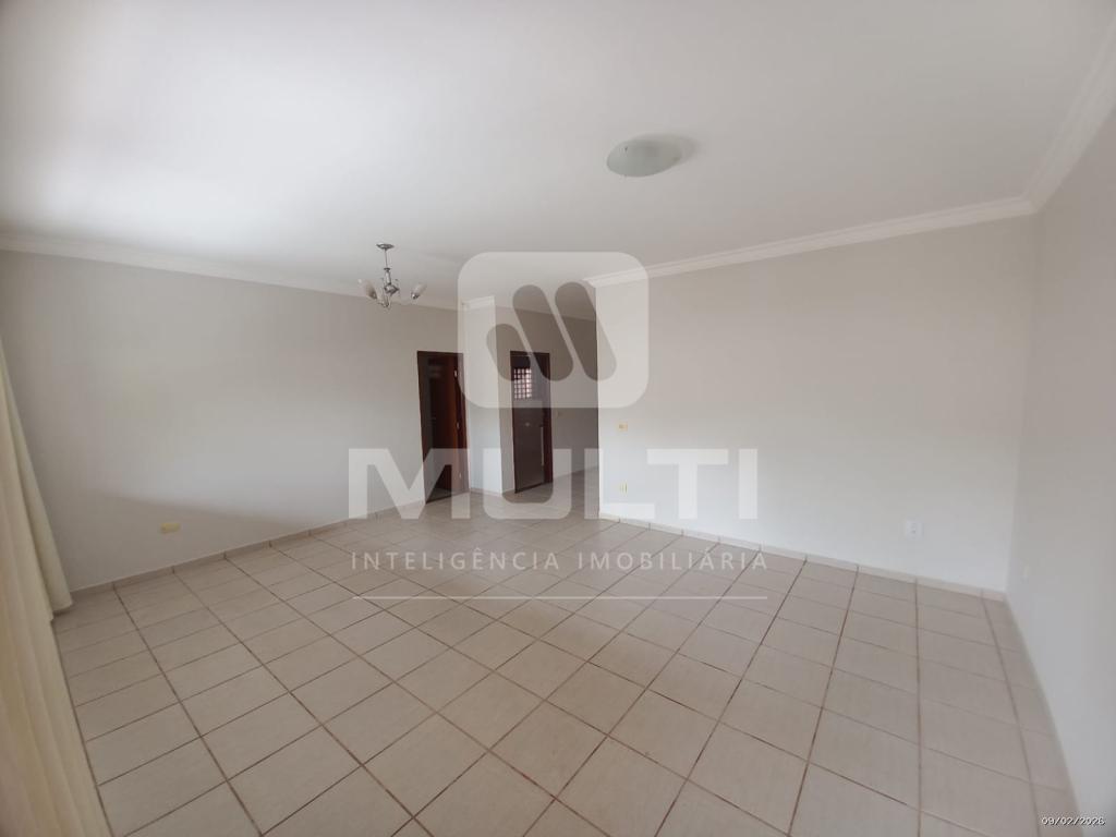 Casa, 3 quartos, 250 m² - Foto 4