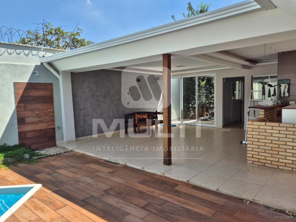 Casa, 4 quartos, 265 m² - Foto 4