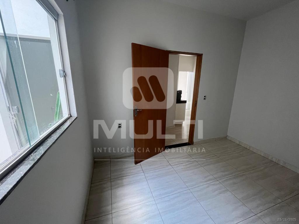 Casa, 2 quartos, 58 m² - Foto 1